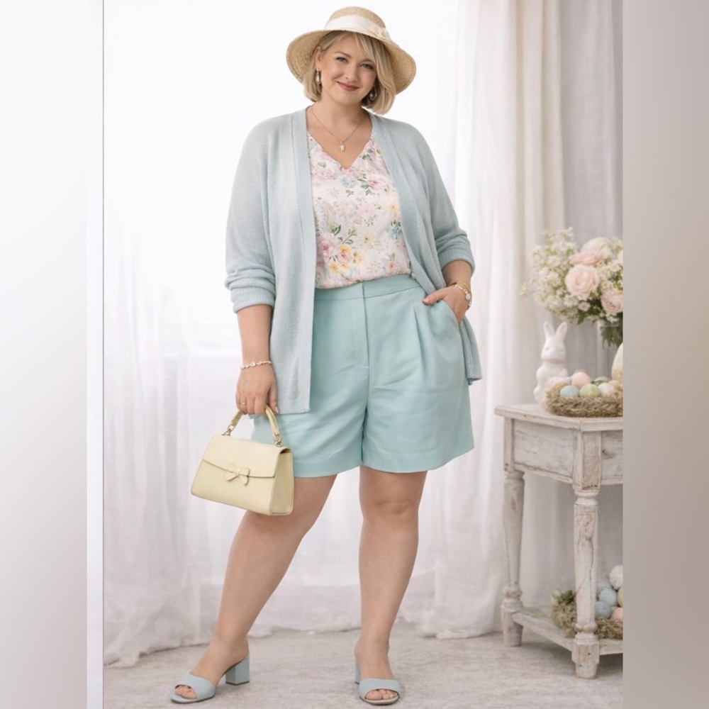 Waist Addition ELLE Robin egg Blue Shorts plus size new without tags